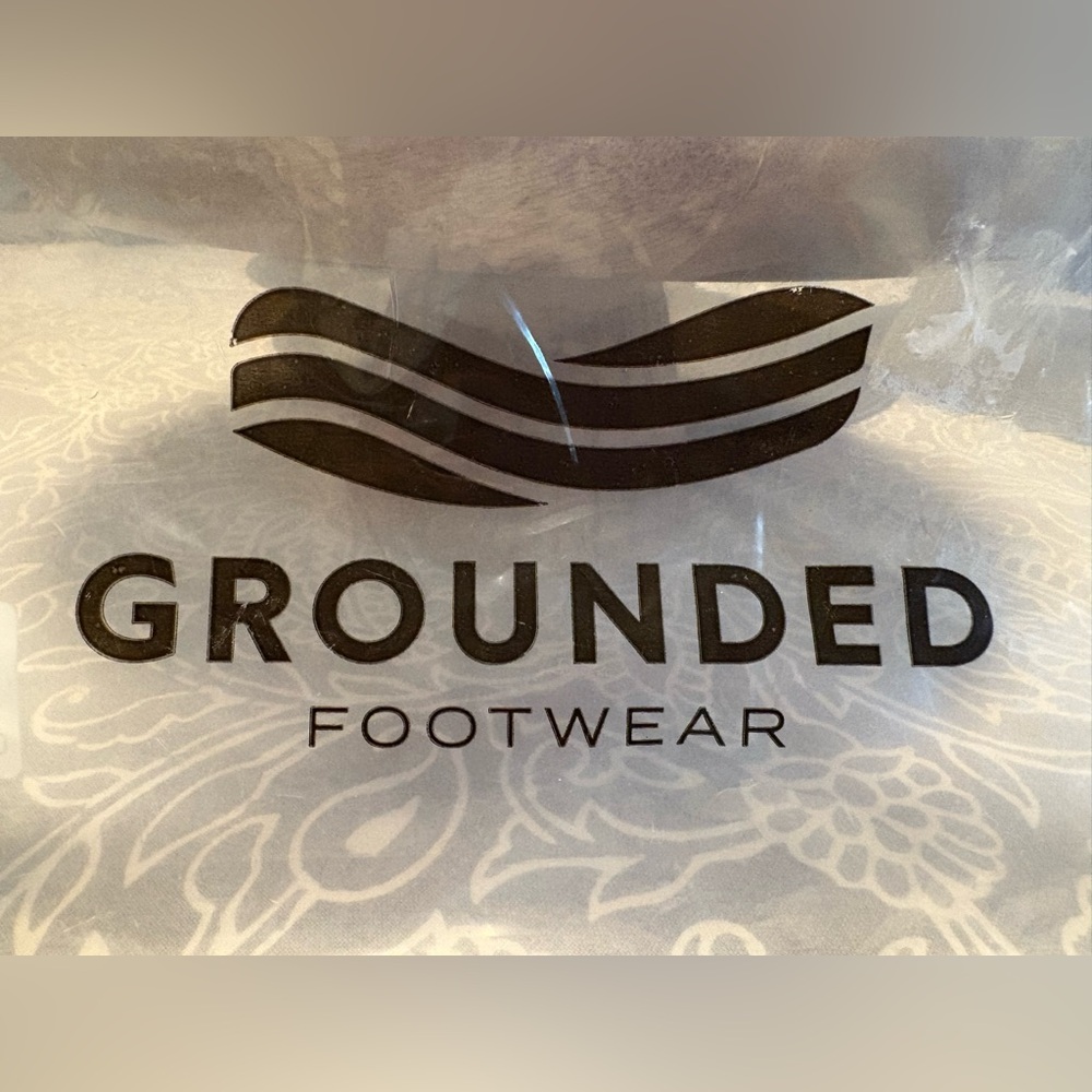 Grounded Footwear Unisex Barefoot Shoes‎ Hike Swim Walk White/Green NEW Lightwt - Picture 6 of 6